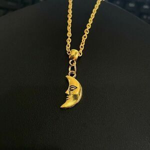 Fashion Antique Gold Necklace Crescent Moon Pendant Gothic Hippie